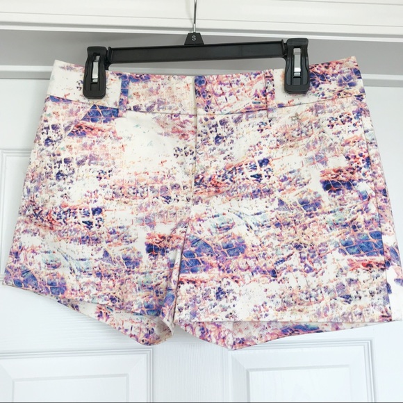Calvin Klein Pants - EUC Calvin Klein Multicolored Snake Print Shorts 4